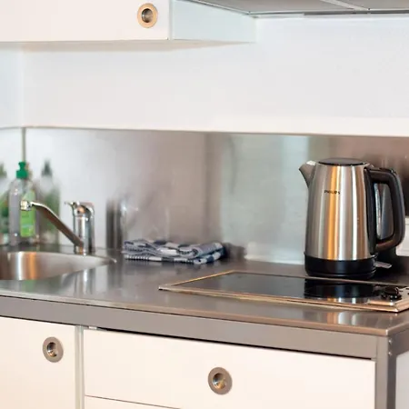 Apartment Cozy 1 Bedroom Apartment W Free Public Parking 200M Away